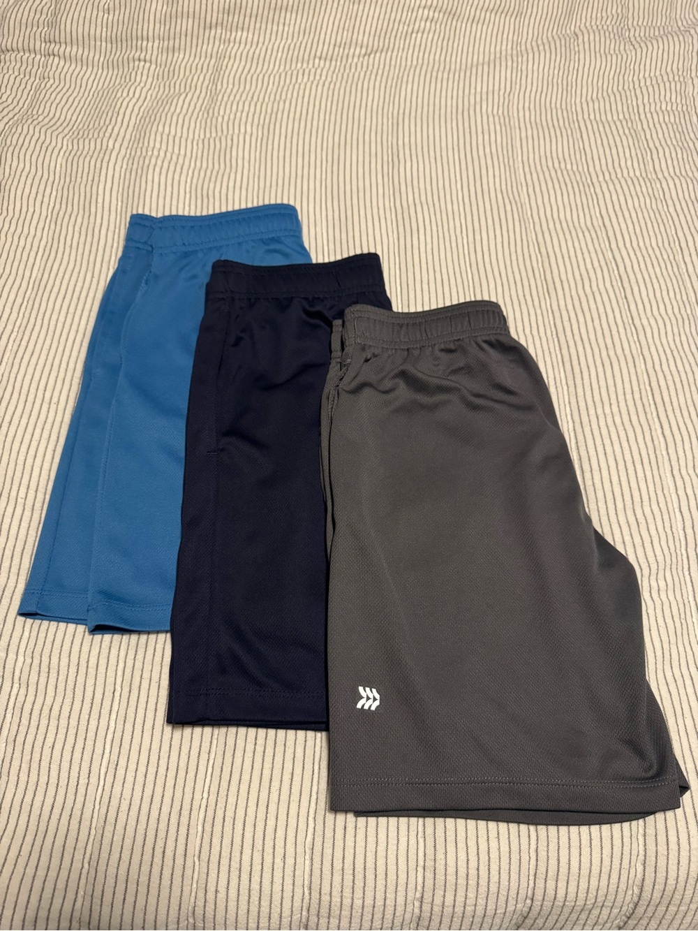 all in motion Boys' 3-Pack Athletic Shorts - Blue, Navy & Gray